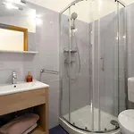 Traumhaftes Nur 100 Meter Zum Mit Jacuzzi, Meerblick, Salzwasserpool Daire