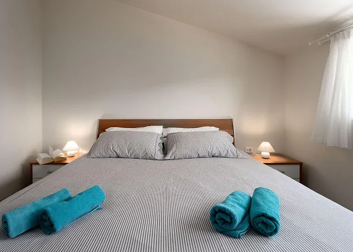 Traumhaftes Nur 100 Meter Zum Mit Jacuzzi, Meerblick, Salzwasserpool Apartament