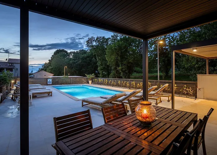 Traumhaftes Nur 100 Meter Zum Mit Jacuzzi, Meerblick, Salzwasserpool Apartament *