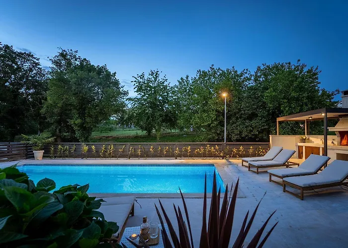 Apartament Traumhaftes Nur 100 Meter Zum Mit Jacuzzi, Meerblick, Salzwasserpool *
