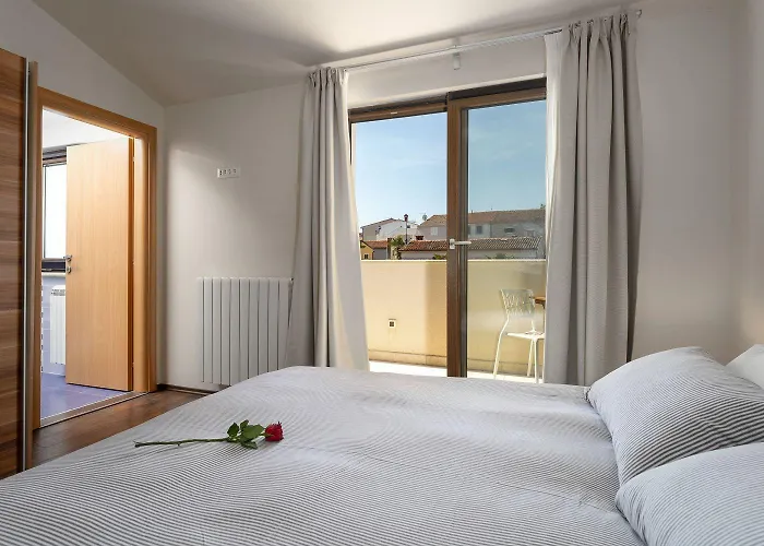 Apartament Traumhaftes Nur 100 Meter Zum Mit Jacuzzi, Meerblick, Salzwasserpool *